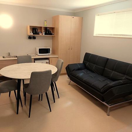Lake Tyrrell Accommodation Lta Sea Lake Exteriör bild